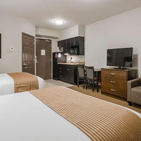 Royal Suites Estevan المظهر الخارجي الصورة